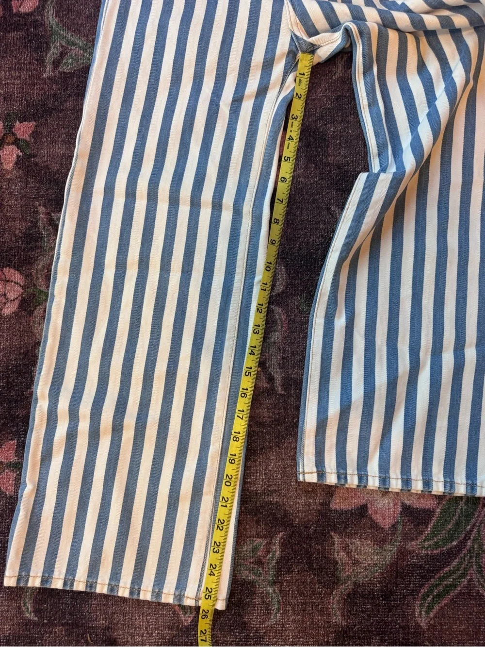 Old Navy Girl’s lStriped Blue and White Jeans High-Rise Baggy Wide Leg - 14